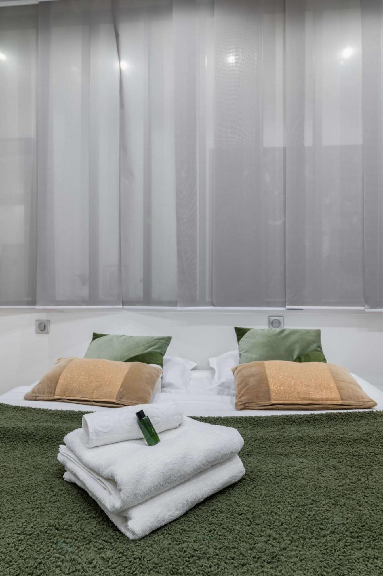 Appartement Lumineux Vaugirard A Paris 15 - 2P - Flat-Guest Exterior foto